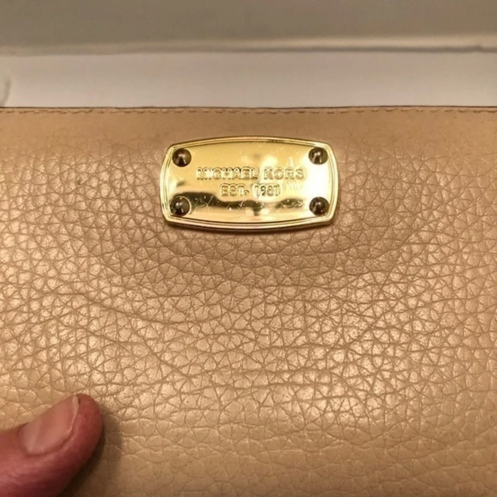 Michael kors leather wallet clutch light pink